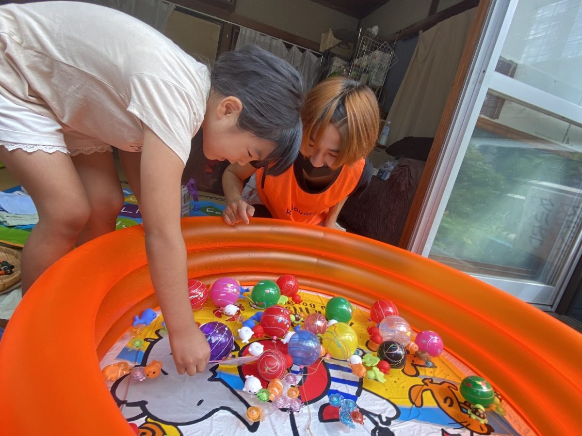 水ヨーヨーすくいなど満喫 みんなでわらりらイベント フードパントリーでたくさんの支援 阿武隈時報社